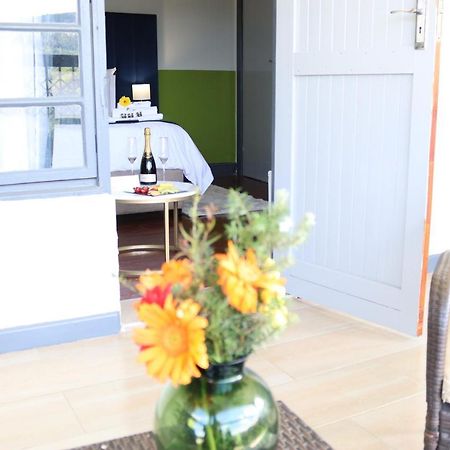 Uzuri Lifestyle Villa Port Saint John's Ngoại thất bức ảnh