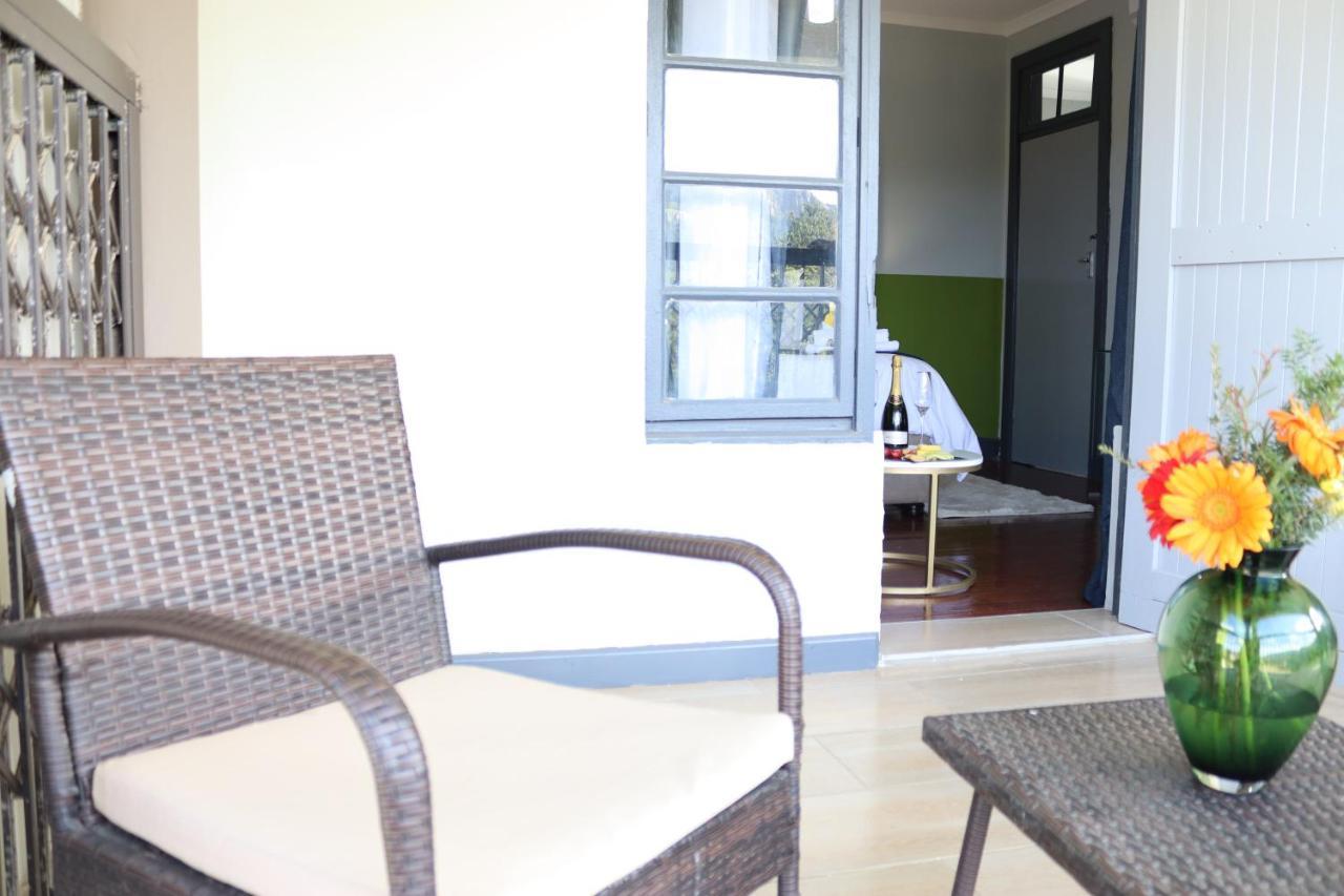 Uzuri Lifestyle Villa Port Saint John's Ngoại thất bức ảnh